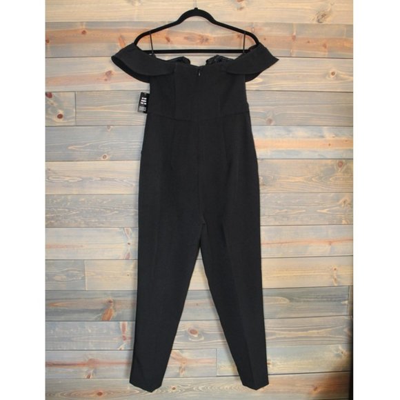 Express Strapless Off-The-Shoulder V-Wire Jumpsuit in Black - Picture 6 of 11